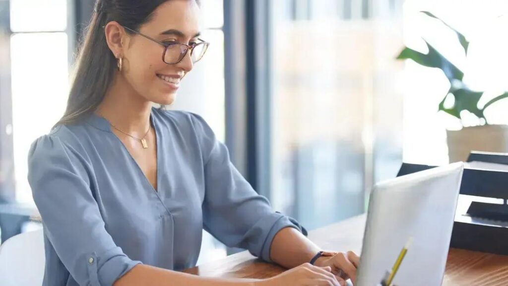 Estratégias para lançamentos de serviços jurídicos com Ads que funcionam